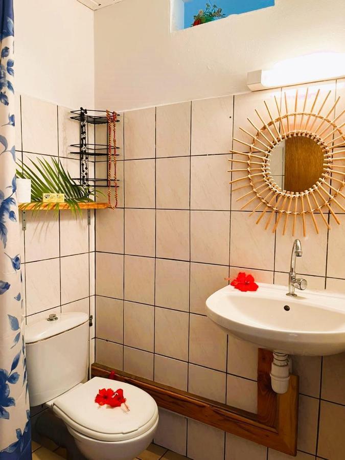 Pension Mave Mai Nuku Hiva Esterno foto
